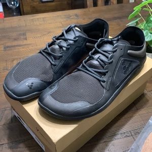 Vivobarefoot Minimal Training  Sneaker - Black